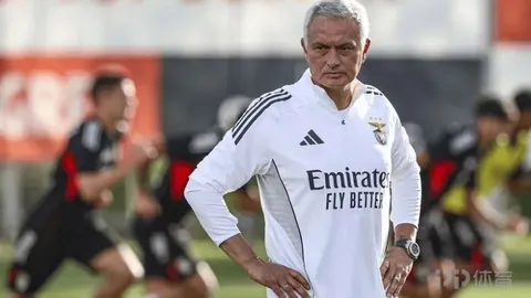 枪手新援升级！谢林汉姆揭秘：哲凯赖什力压谢什科，成球队全新锋线支柱