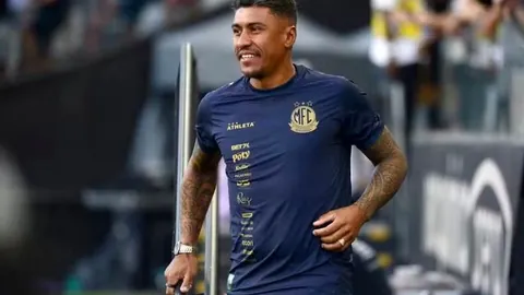 独家爆料：17岁天才后卫莱维-理查兹正式加盟切尔西，开启职业足球新篇章！